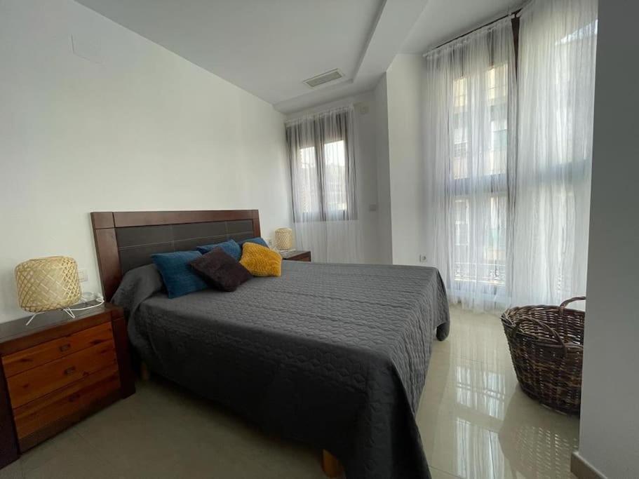 דירות Piso Centro Elche Junto Basilica מראה חיצוני תמונה