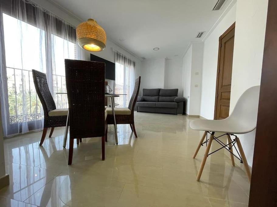 דירות Piso Centro Elche Junto Basilica מראה חיצוני תמונה